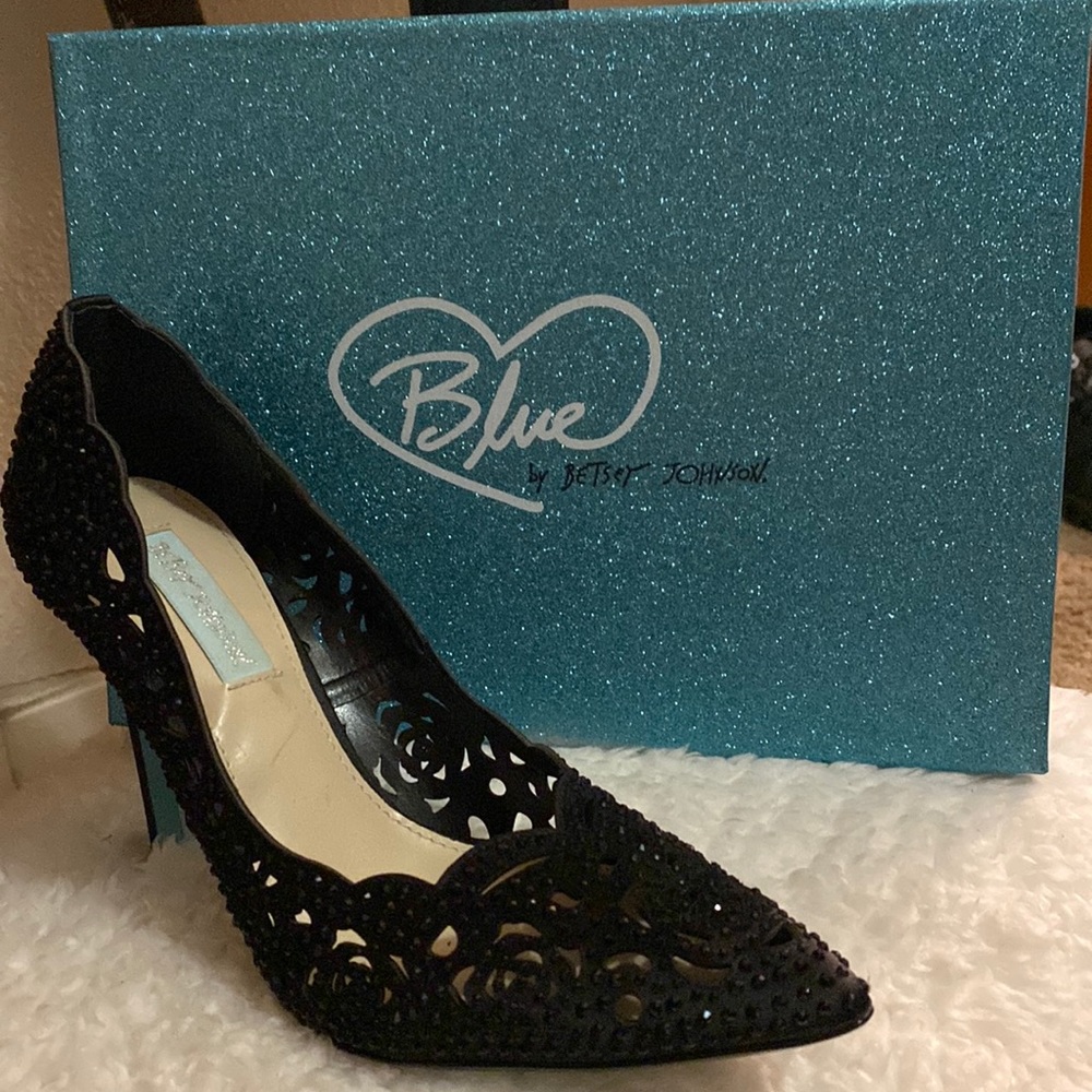 Betsy Johnson heel